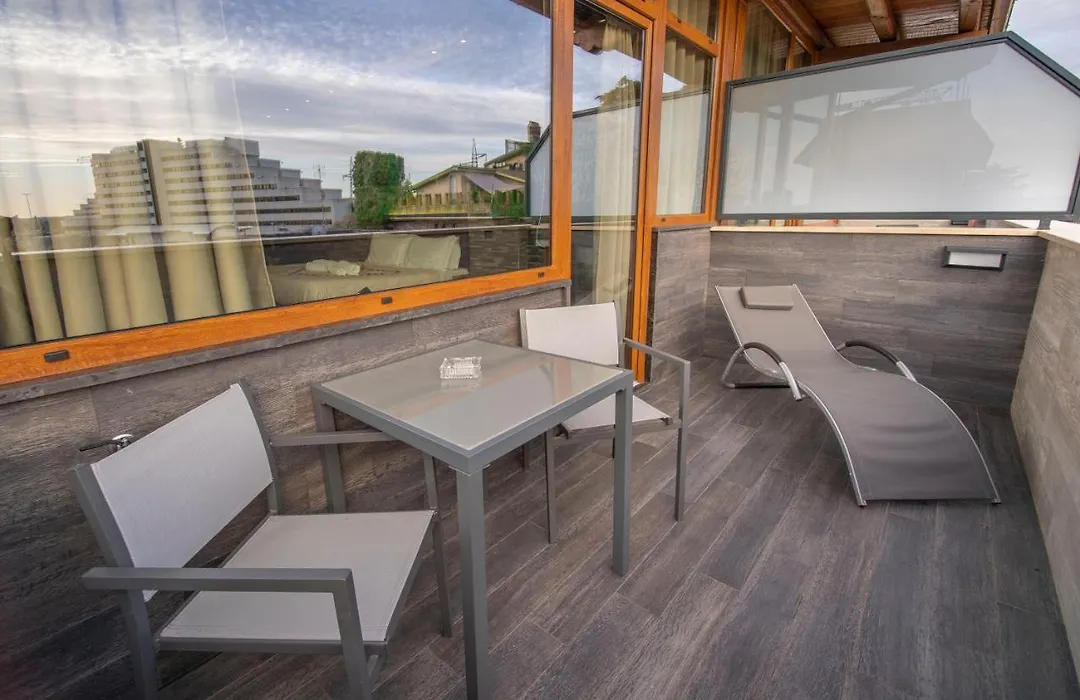 Virtus Prestige - Rooms & Apartments-1